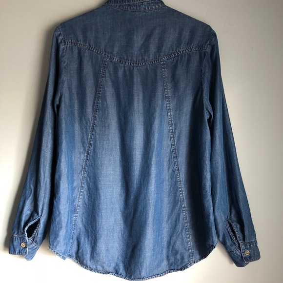 Cloth & Stone Chambray Jean Button Down Shirt - Picture 2 of 7